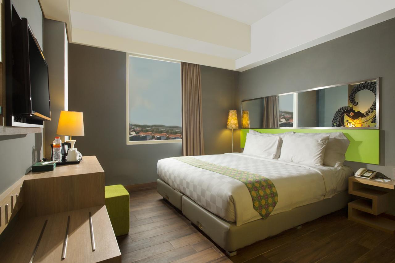 Khas Hotel Пекалонган Экстерьер фото